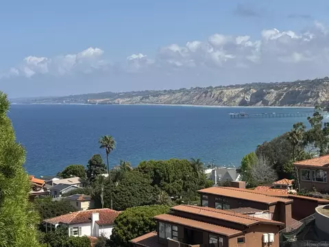 7747 Whitefield, La Jolla, CA 92037