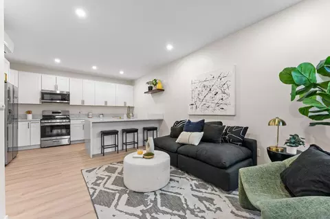 Living - 634 Silverbrook Dr, El Cajon, CA 92019 photo 5 of 5