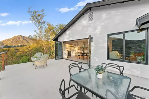 Exterior - 634 Silverbrook Dr, El Cajon, CA 92019 photo 4 of 24
