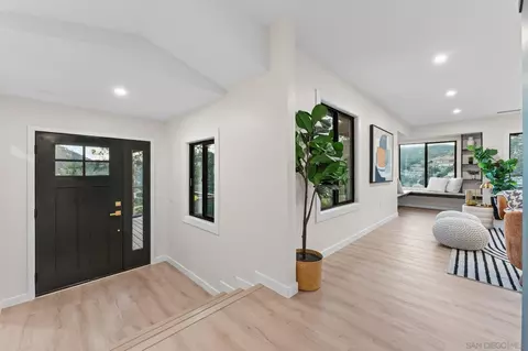 Entry Way - 634 Silverbrook Dr, El Cajon, CA 92019 photo 1 of 4