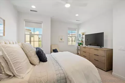 Bedroom - 328 Paddle Ct, Santee, CA 92071 photo 1 of 3
