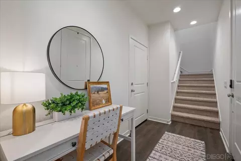 Entry Way - 328 Paddle Ct, Santee, CA 92071 photo 2 of 4