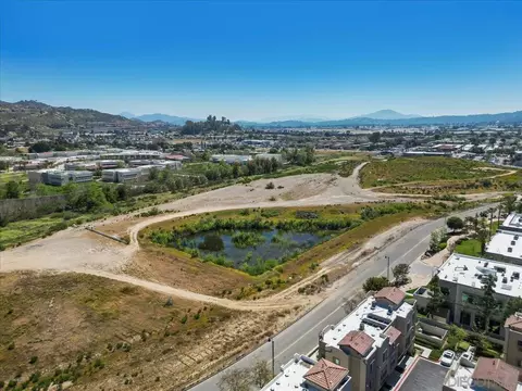 View/Area - 328 Paddle Ct, Santee, CA 92071 photo 2 of 5
