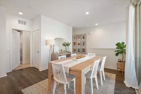 Dining - 328 Paddle Ct, Santee, CA 92071 photo 3 of 3