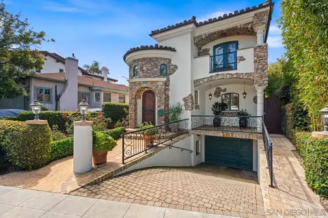 7964 Prospect Pl, La Jolla, CA 92037