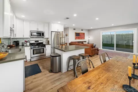 Kitchen - 8810 Wigwam Ct, Santee, CA 92071 photo 3 of 3