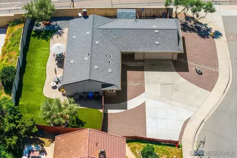View/Area - 8810 Wigwam Ct, Santee, CA 92071 photo 2 of 6