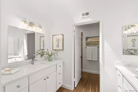 Bath - 863 Violet Ct, Carlsbad, CA 92011 photo 1 of 4