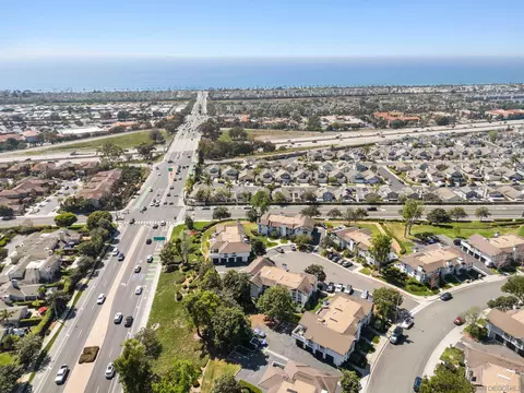 View/Area - 863 Violet Ct, Carlsbad, CA 92011 photo 9 of 11