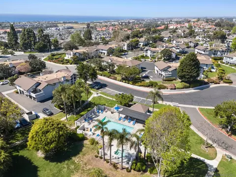 View/Area - 863 Violet Ct, Carlsbad, CA 92011 photo 10 of 11