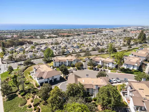 View/Area - 863 Violet Ct, Carlsbad, CA 92011 photo 6 of 11