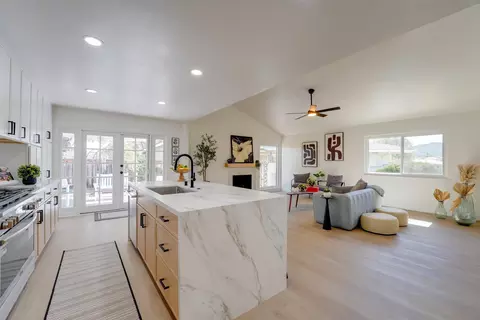 12201 Casero Pl, San Diego, CA 92128