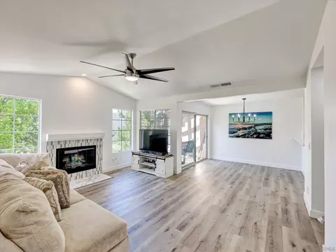 18826 Caminito Cantilena # 113, San Diego, CA 92128