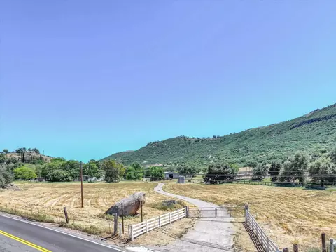 24665 E Old Julian Hwy, Ramona, CA 92065