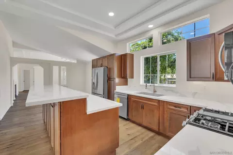Kitchen - 24665 E Old Julian Hwy, Ramona, CA 92065 photo 2 of 3