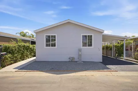 2550 E Valley Pkwy #77, Escondido, CA 92027
