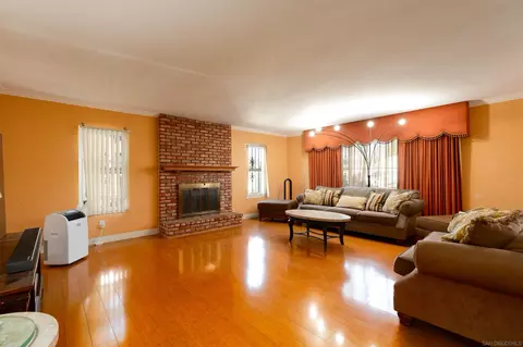 10448 Glenellen Ave, San Diego, CA 92126