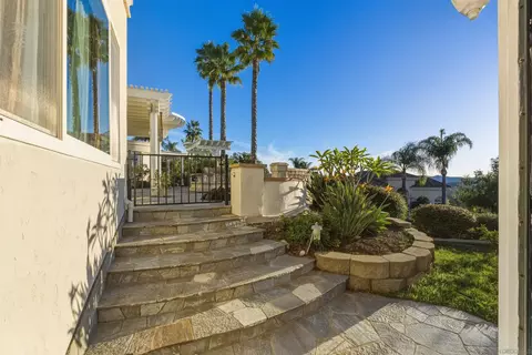 Exterior - 2464 Canyon Creek Rd, Escondido, CA 92025 photo 2 of 6