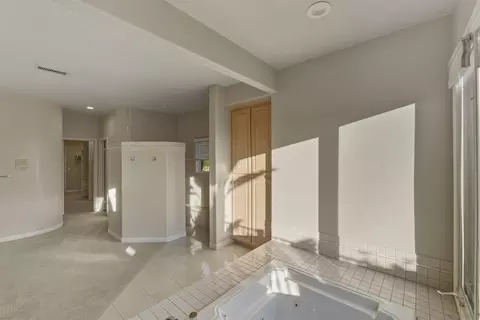 Entry Way - 2464 Canyon Creek Rd, Escondido, CA 92025 photo 2 of 2