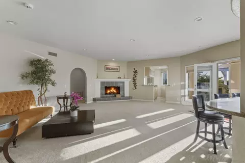 Living - 2464 Canyon Creek Rd, Escondido, CA 92025 photo 3 of 5