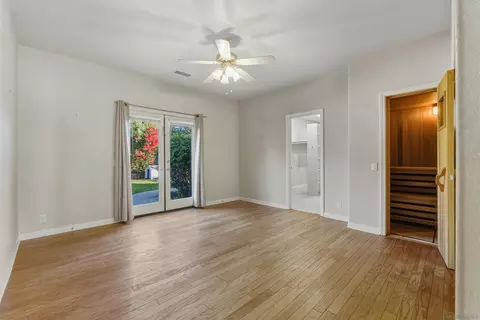 Bedroom - 2464 Canyon Creek Rd, Escondido, CA 92025 photo 3 of 4