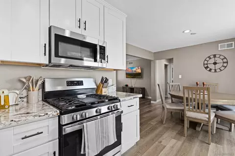Kitchen - 366 Tiny, El Cajon, CA 92019 photo 2 of 3