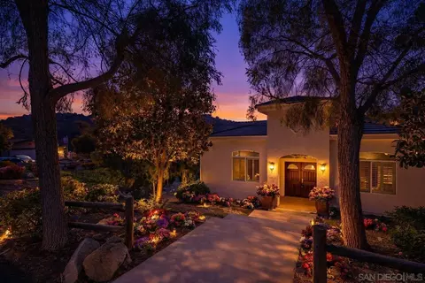 28328 Kettering Ln, Escondido, CA 92026