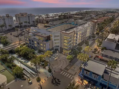 355 N Cleveland St #304, Oceanside, CA 92054