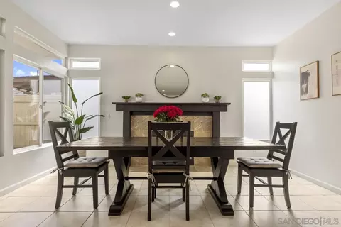 Dining - 32143 Paseo San Esteban, Temecula, CA 92592 photo 1 of 1