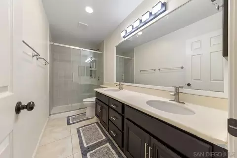 Bath - 32143 Paseo San Esteban, Temecula, CA 92592 photo 3 of 3