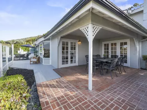 Exterior - 7753 Via Capri, La Jolla, CA 92037 photo 4 of 9