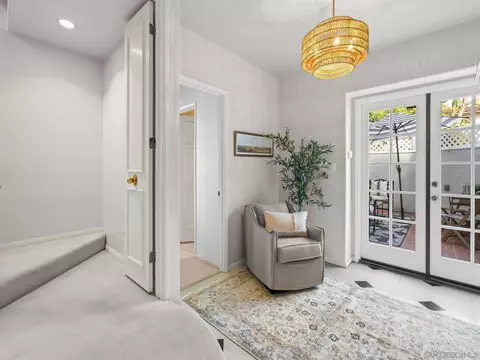 Entry Way - 7753 Via Capri, La Jolla, CA 92037 photo 1 of 1