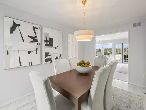 Dining - 7753 Via Capri, La Jolla, CA 92037 photo 1 of 1