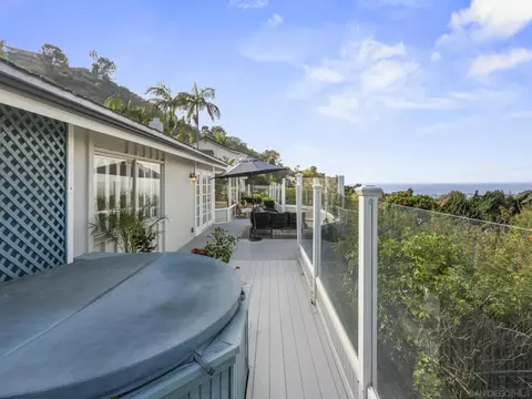 Exterior - 7753 Via Capri, La Jolla, CA 92037 photo 8 of 9