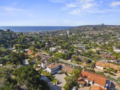 View/Area - 7753 Via Capri, La Jolla, CA 92037 photo 13 of 13