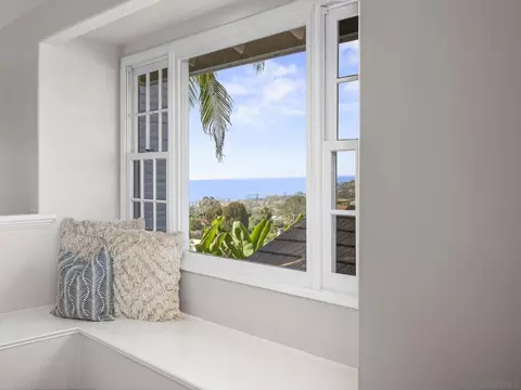 View/Area - 7753 Via Capri, La Jolla, CA 92037 photo 6 of 13