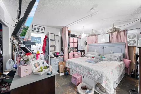 Bedroom - 489 E 55th St, Long Beach, CA 90805 photo 3 of 5