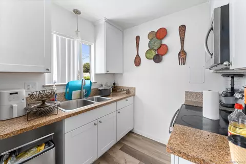 Kitchen - 489 E 55th St, Long Beach, CA 90805 photo 1 of 3
