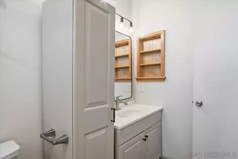 Bath - 4281 Lowell St #24, La Mesa, CA 91941 photo 8 of 8