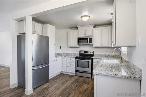 Kitchen - 4281 Lowell St #24, La Mesa, CA 91941 photo 3 of 5