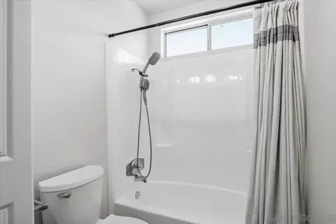 Bath - 4281 Lowell St #24, La Mesa, CA 91941 photo 2 of 8