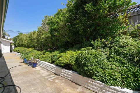 Exterior - 445 Avenida Primavera, Del Mar, CA 92014 photo 11 of 11