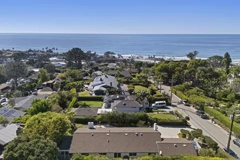 View/Area - 445 Avenida Primavera, Del Mar, CA 92014 photo 4 of 4
