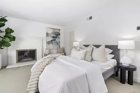 Bedroom - 445 Avenida Primavera, Del Mar, CA 92014 photo 3 of 7