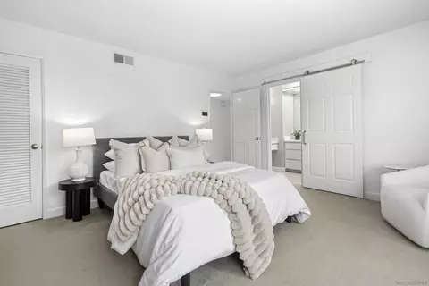Bedroom - 445 Avenida Primavera, Del Mar, CA 92014 photo 7 of 7