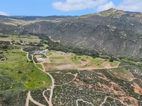 View/Area - 17287 Oak Hollow Rd, Ramona, CA 92065 photo 7 of 9