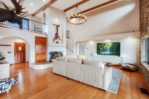 Living - 17287 Oak Hollow Rd, Ramona, CA 92065 photo 2 of 3