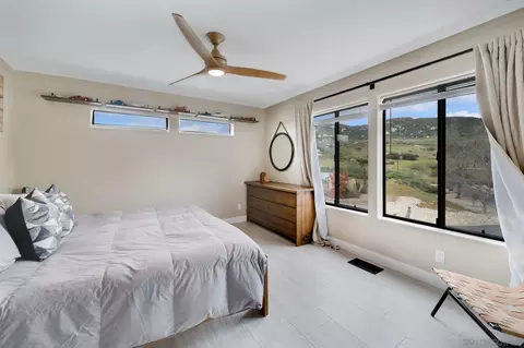 Bedroom - 17287 Oak Hollow Rd, Ramona, CA 92065 photo 5 of 8