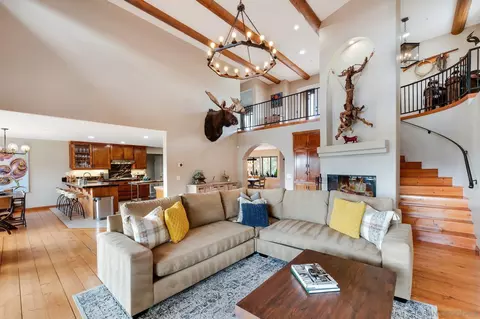 Living - 17287 Oak Hollow Rd, Ramona, CA 92065 photo 3 of 3