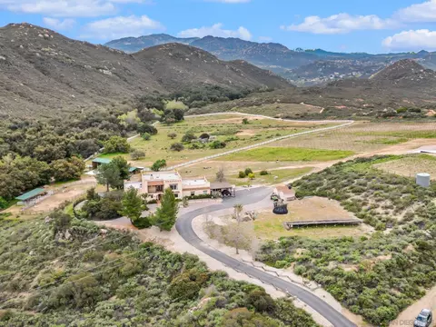 View/Area - 17287 Oak Hollow Rd, Ramona, CA 92065 photo 1 of 9